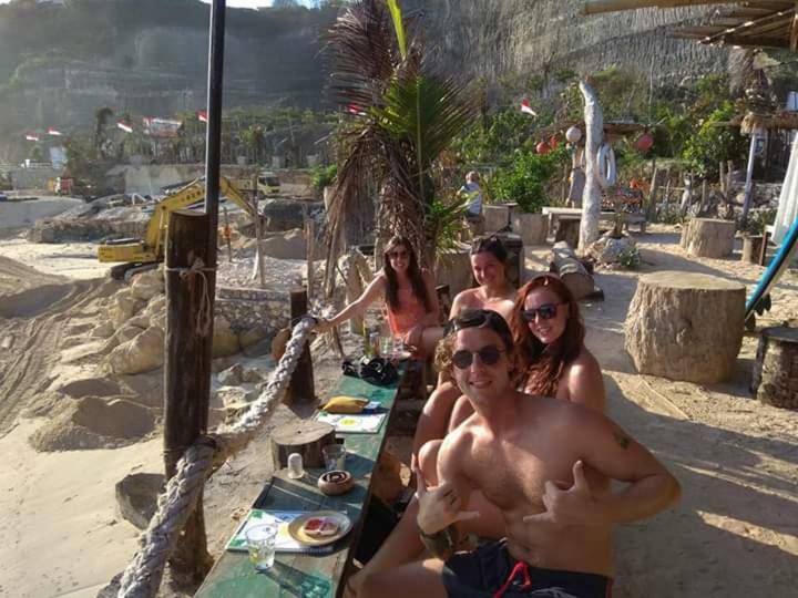 הוסטל נוסא דואה Sunrise Backpacker מראה חיצוני תמונה